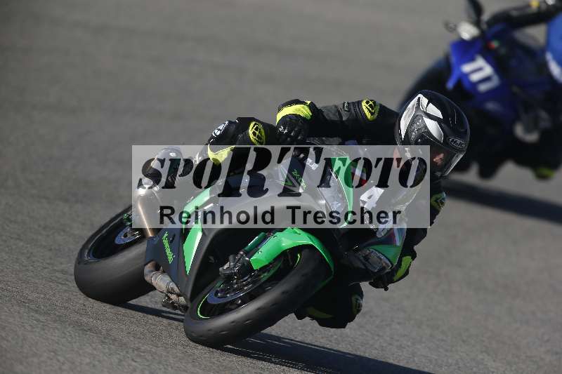 /Archiv-2024/01 26.-28.01.2024 Moto Center Thun Jerez/Gruppe gruen-green/48